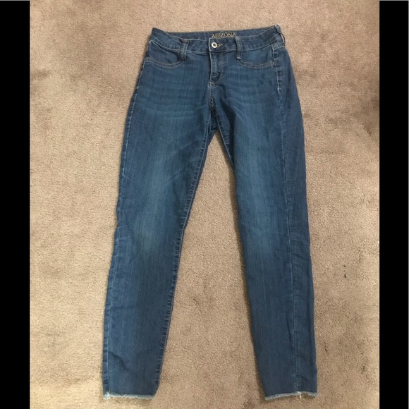 Arizona Jean Company Denim - Mid rise Arizona frayed ankle blue jeans